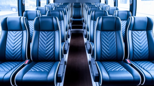 champaign 15 passenger minibus rental
